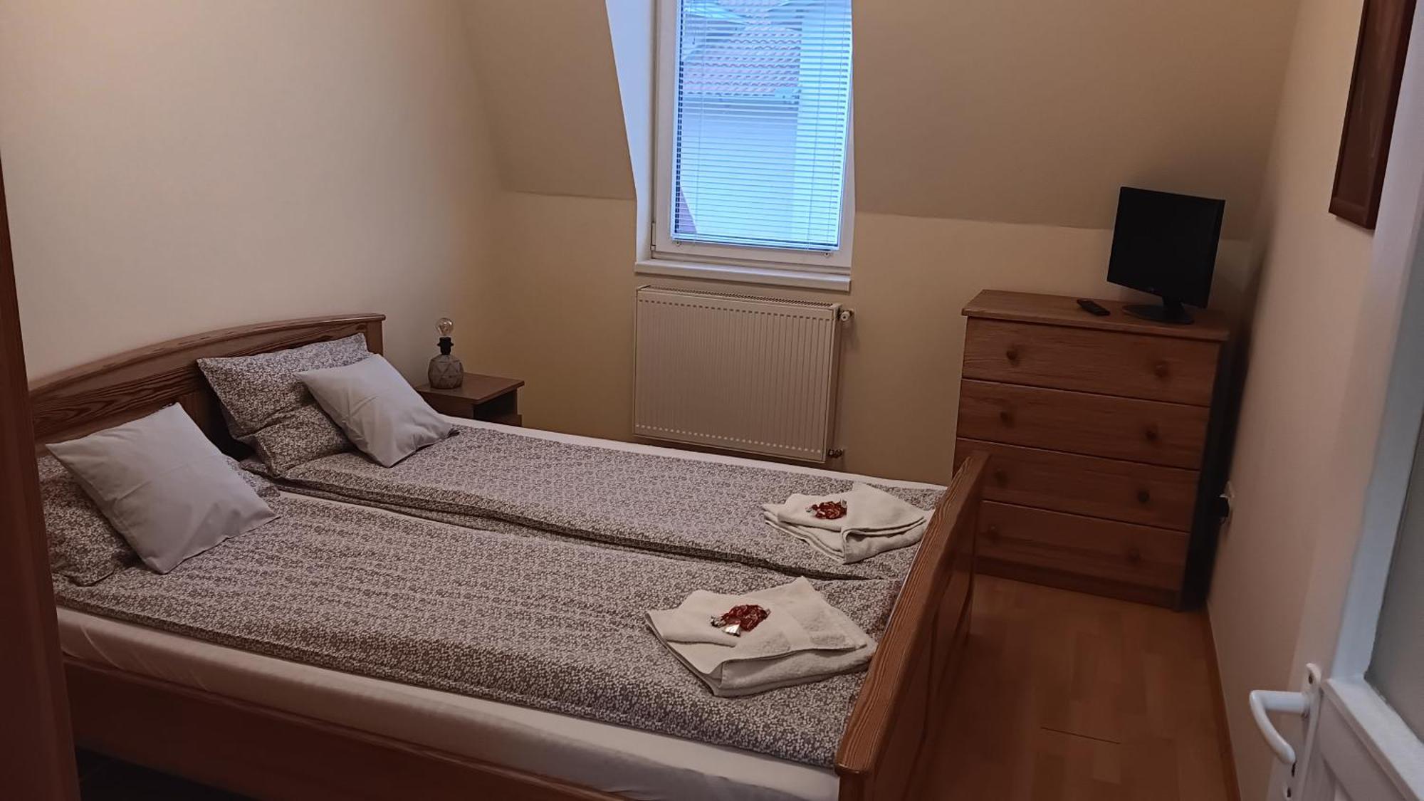 Laszlo Apartman - Hajdúszoboszló Exterior foto