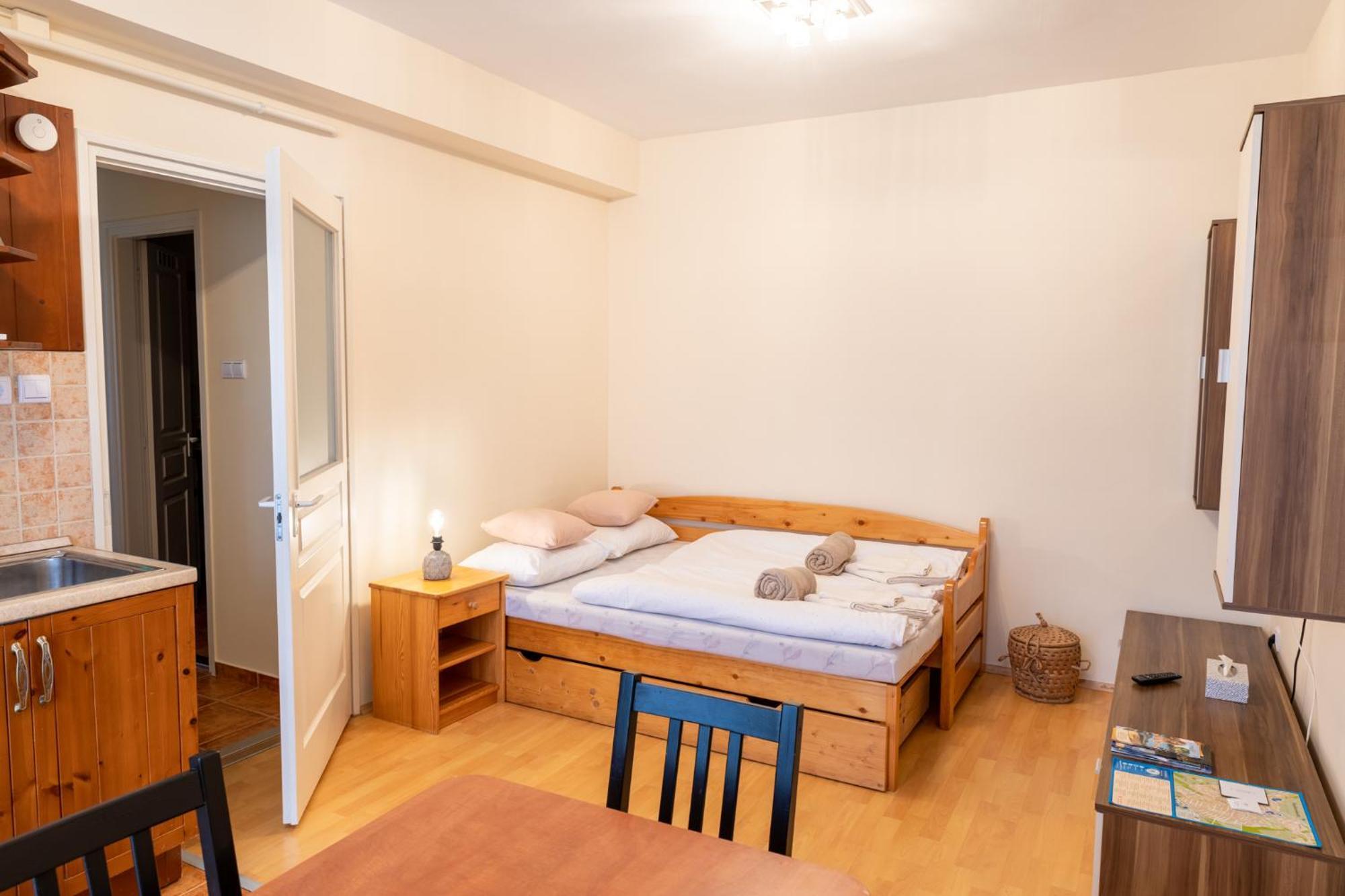 Laszlo Apartman - Hajdúszoboszló Exterior foto